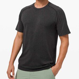 Lululemon Men's Metal Vent Tech Short-sleeve Performance Dark Grey T Shirt M